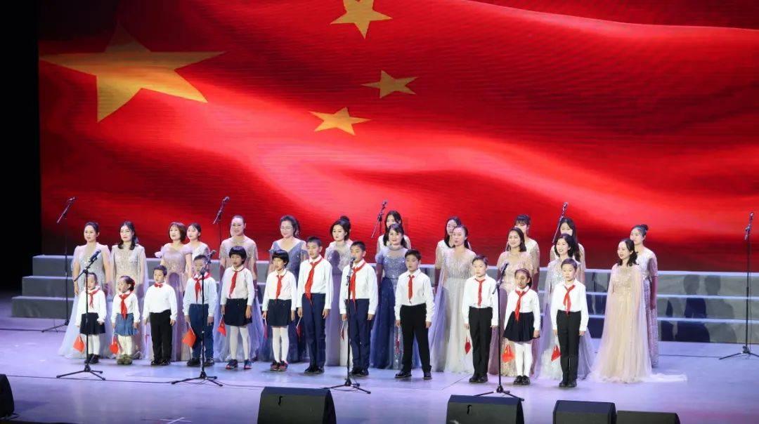 四季时尚的沫沫
